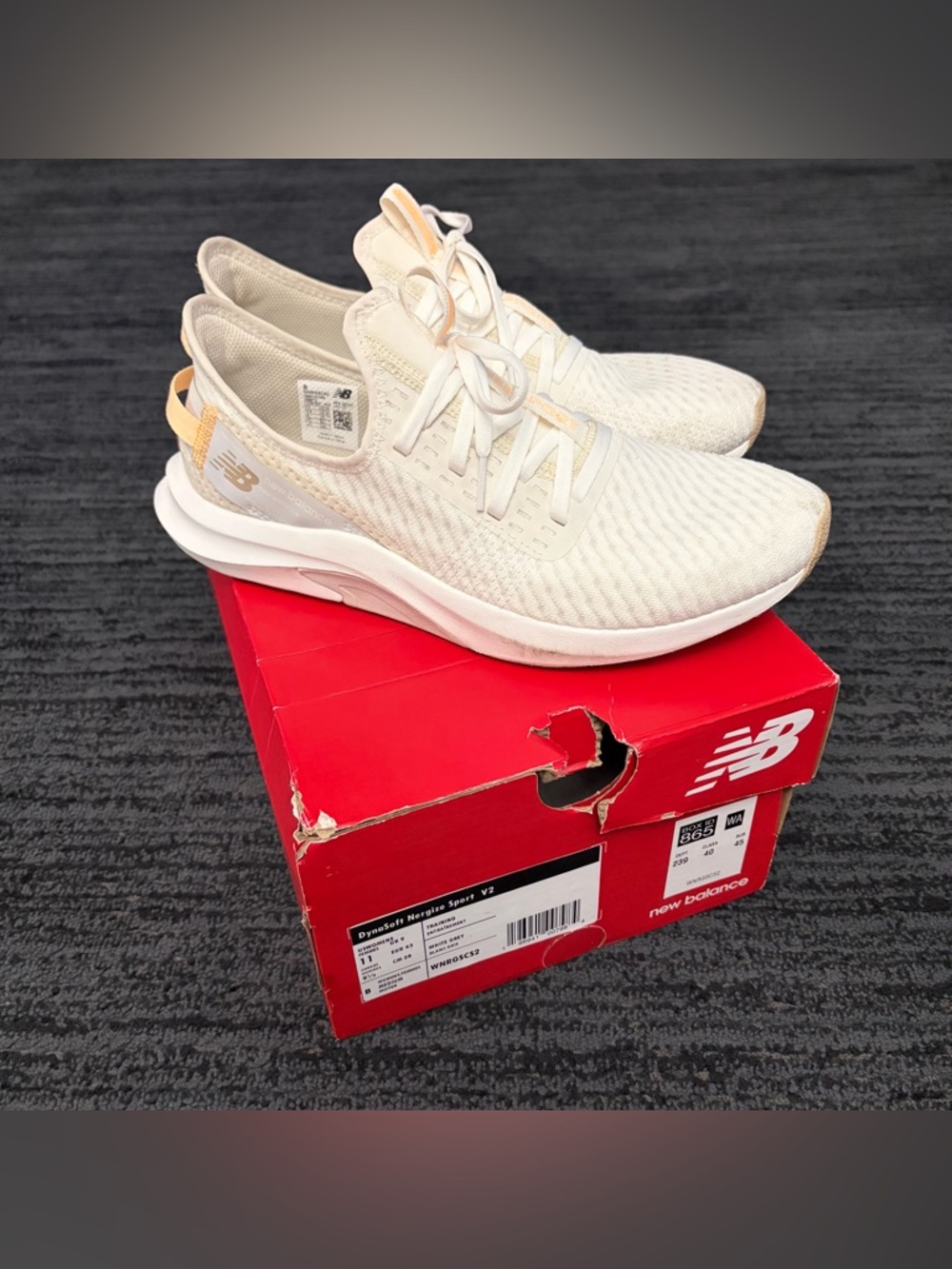 New Balance DynaSoft Nergize Sport V2 White/Grey Mesh Low Top Sneaker - Picture 8 of 8